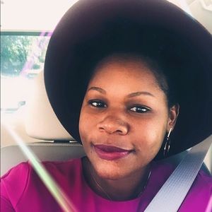 Meet your Posher, Sandra